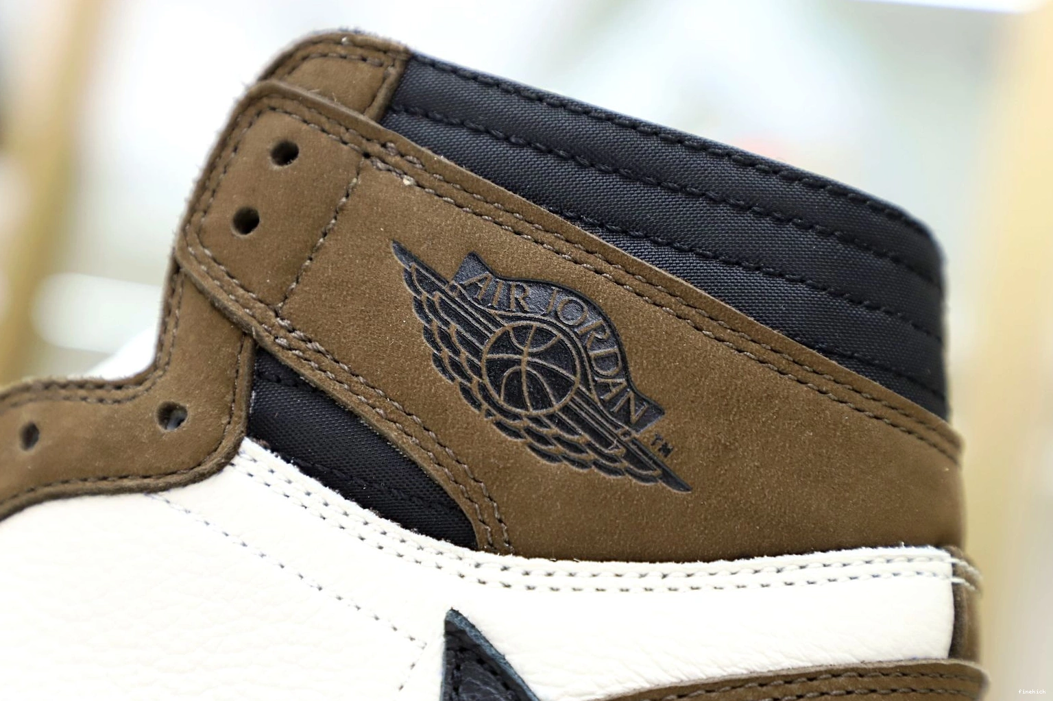 SCOTT JORDAN 1 TRAVIS RETRO OG HIGH 'MOCHA' X AIR 0922